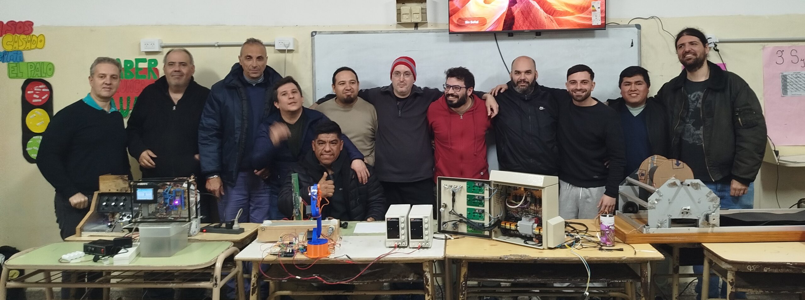 👨‍🎓 Egresados de Técnico Superior en Electrónica – Generación 2025